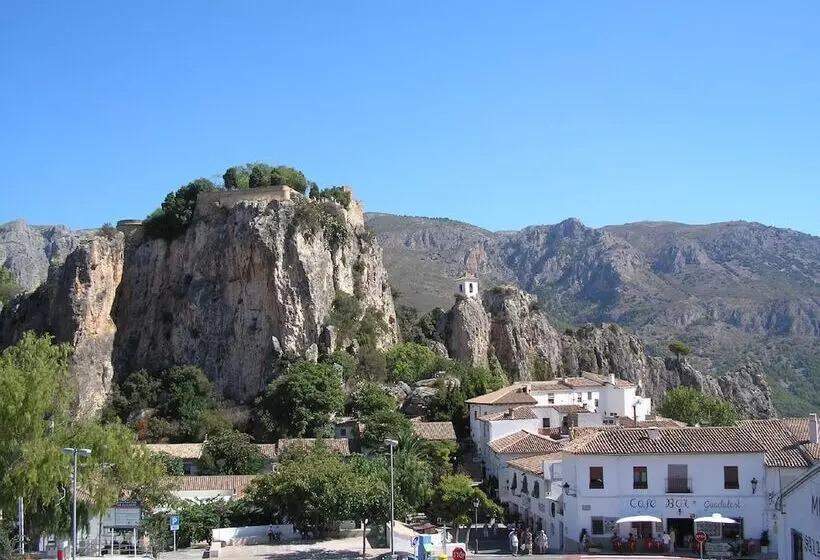 Apartamentos Serrella