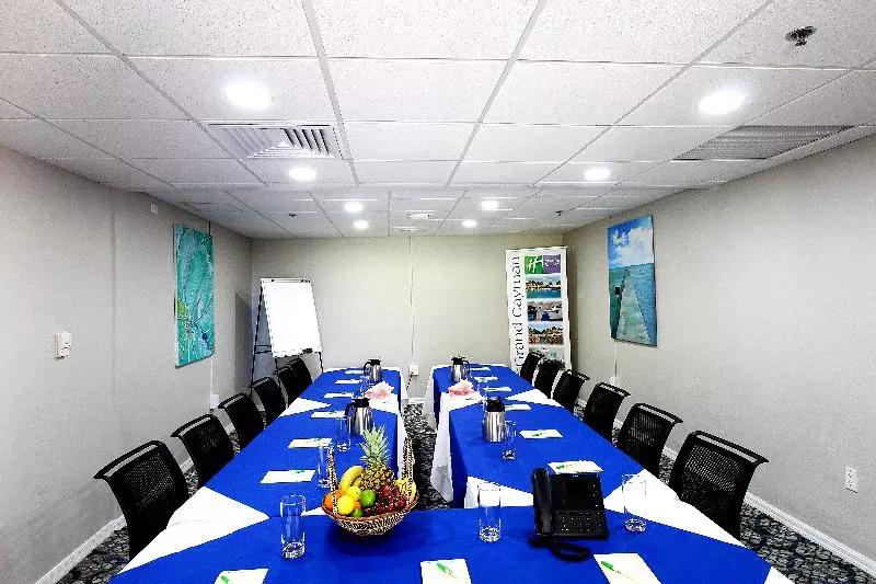 Holiday Inn Resort Grand Cayman, An Ihg