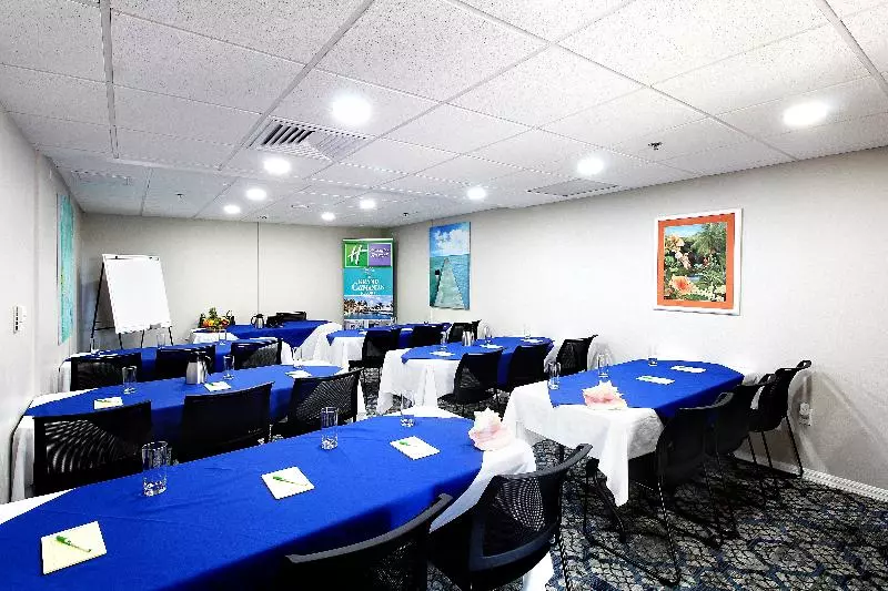 Holiday Inn Resort Grand Cayman, An Ihg