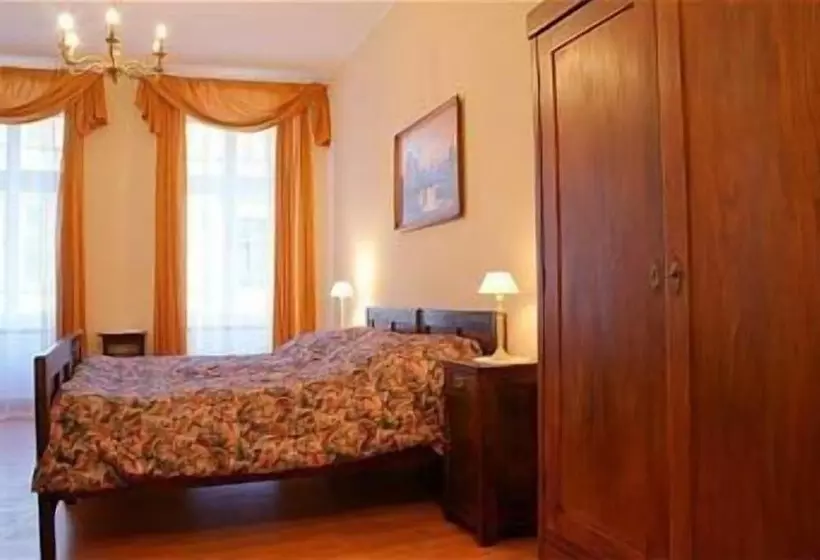 Aparthotel Camea