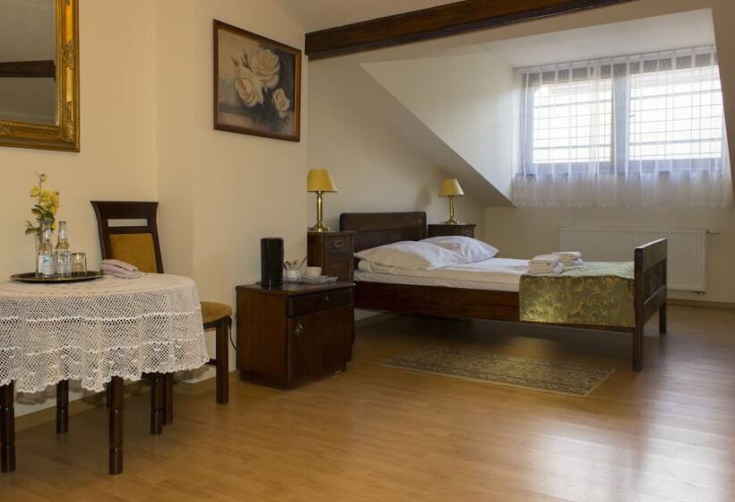 Aparthotel Camea