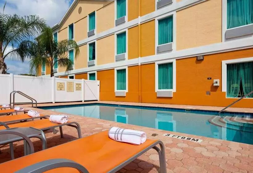 فندق Best Western Wesley Chapel