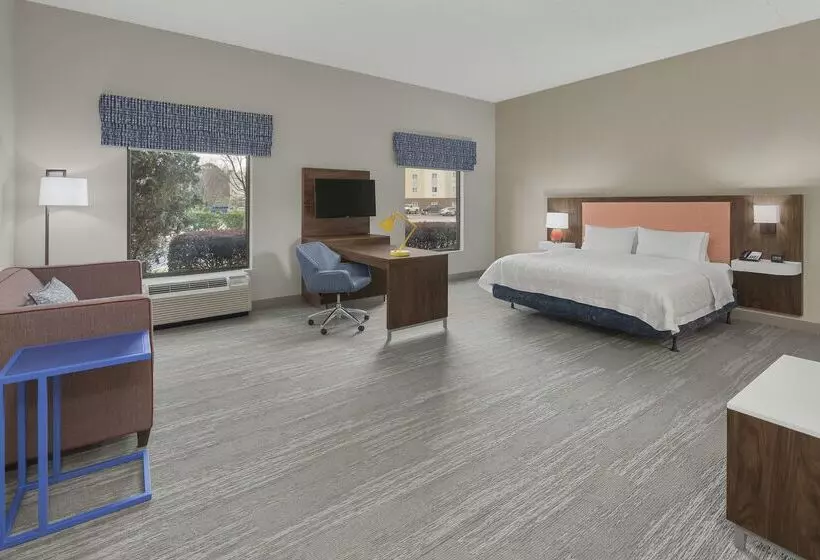 Hotelli Hampton Inn & Suites Macon I 75 North