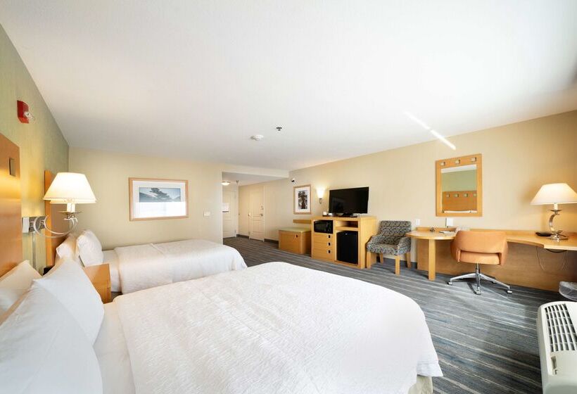 בית מלון כפרי Hampton Inn And Suites Madera