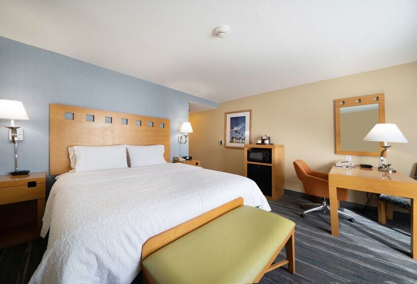 בית מלון כפרי Hampton Inn And Suites Madera