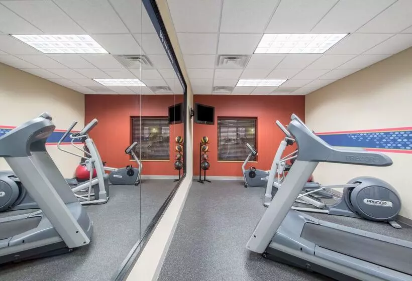 Отель Hampton Inn & Suites Oklahoma City South