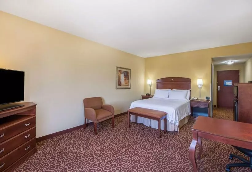 Отель Hampton Inn & Suites Oklahoma City South