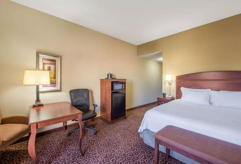 Отель Hampton Inn & Suites Oklahoma City South