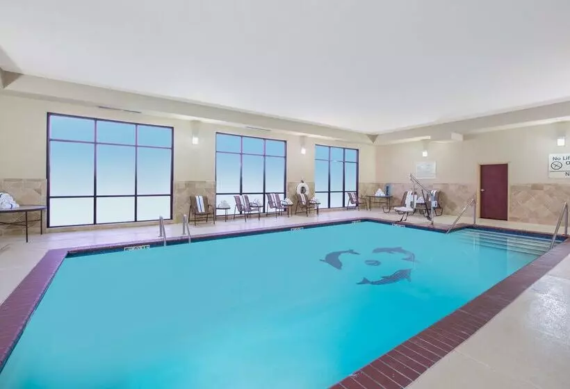 Отель Hampton Inn & Suites Oklahoma City South