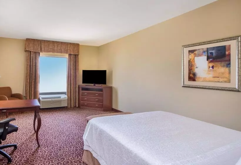 Отель Hampton Inn & Suites Oklahoma City South