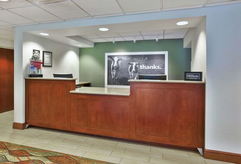 ホテル Hampton Inn White River Junction