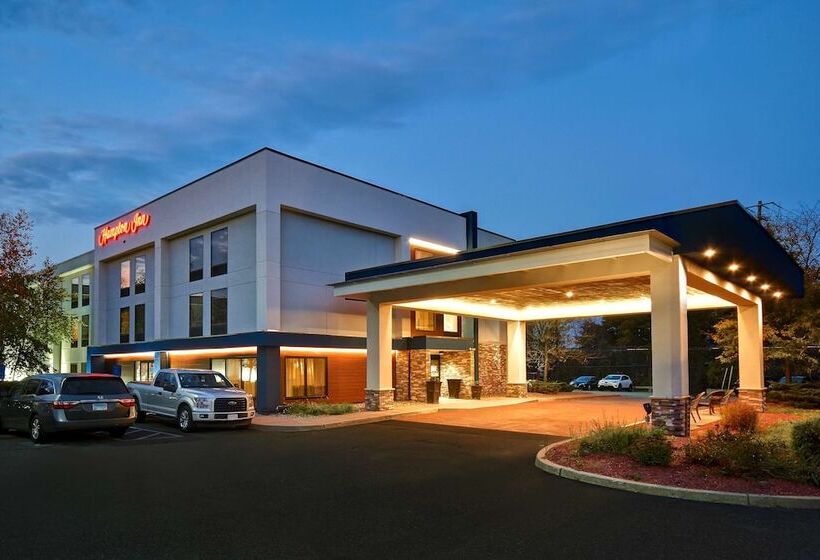 ホテル Hampton Inn White River Junction