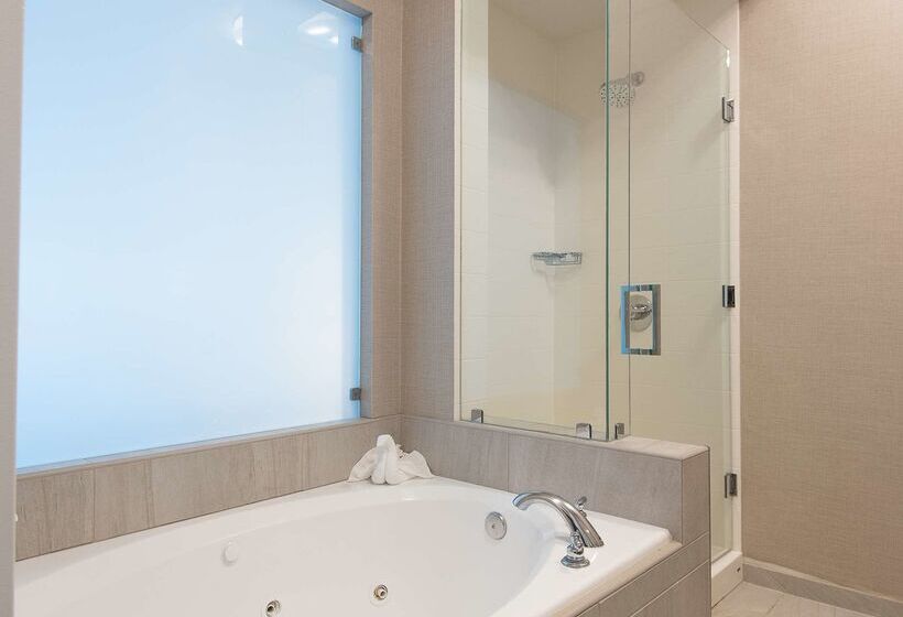 Отель Hilton Garden Inn Calabasas