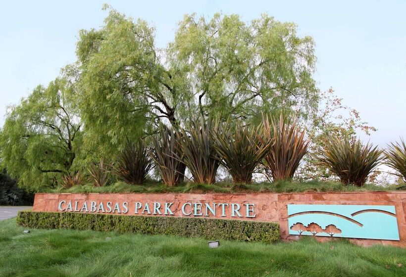 Отель Hilton Garden Inn Calabasas