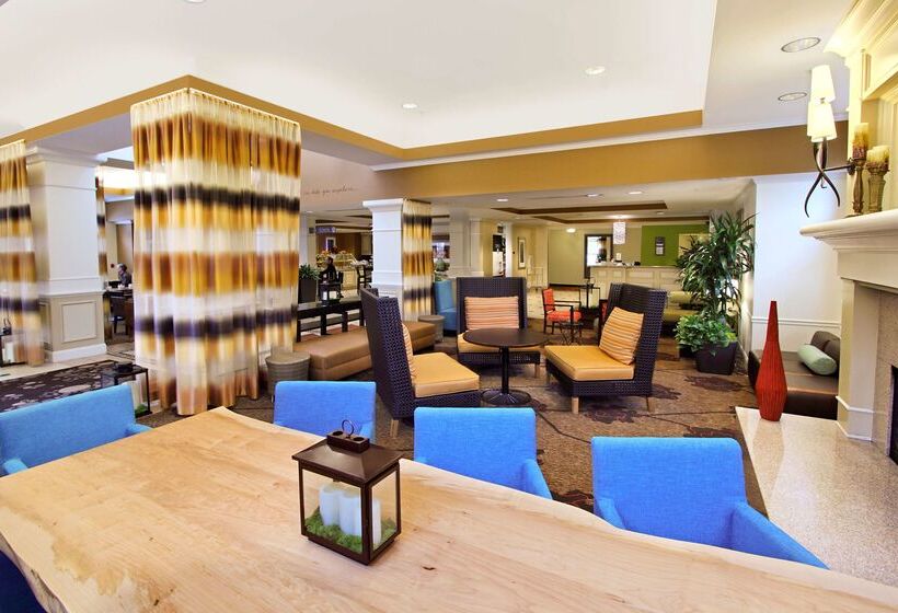 Отель Hilton Garden Inn Calabasas