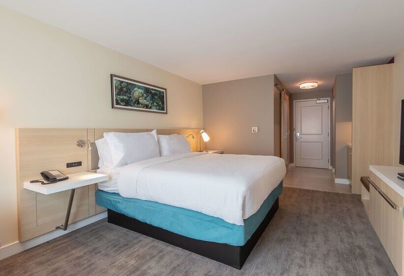 Отель Hilton Garden Inn Calabasas