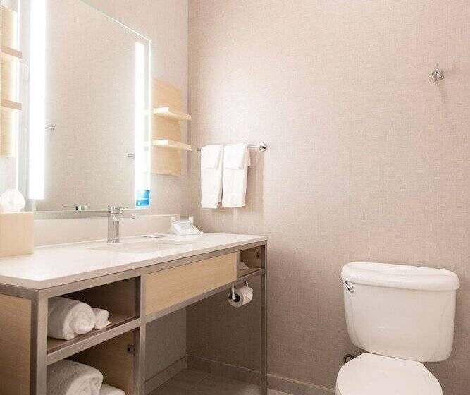 Отель Hilton Garden Inn Calabasas