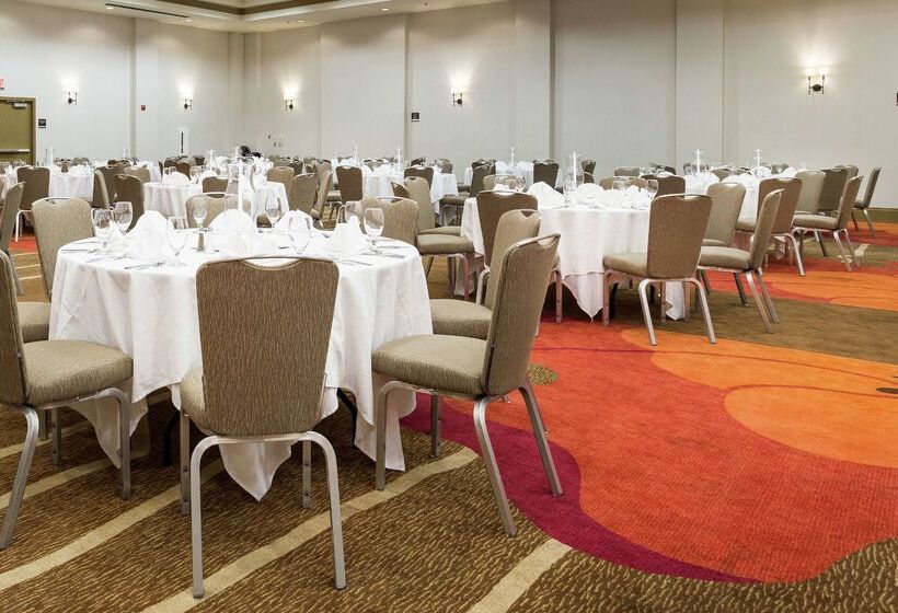 فندق Hilton Garden Inn Fairfield