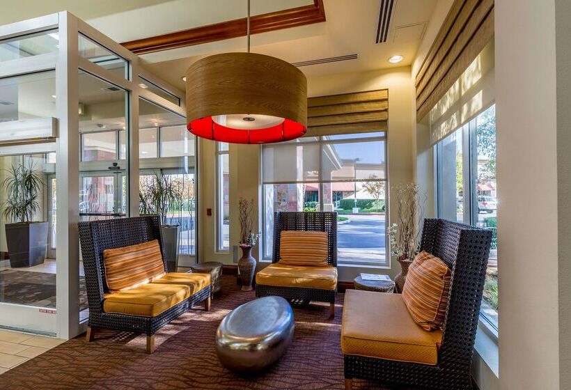 فندق Hilton Garden Inn Fairfield