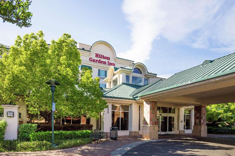 فندق Hilton Garden Inn Fairfield