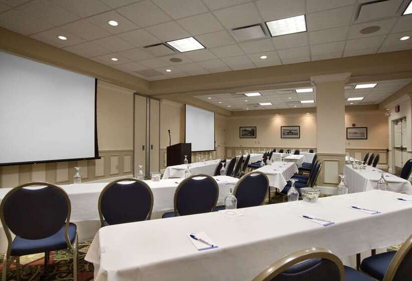 בית מלון כפרי Hilton Garden Inn Ithaca