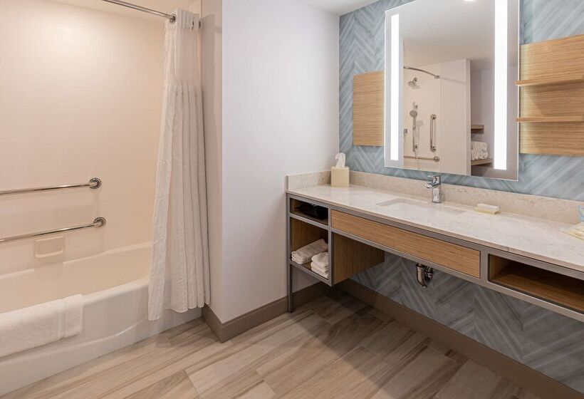 בית מלון כפרי Hilton Garden Inn Ithaca