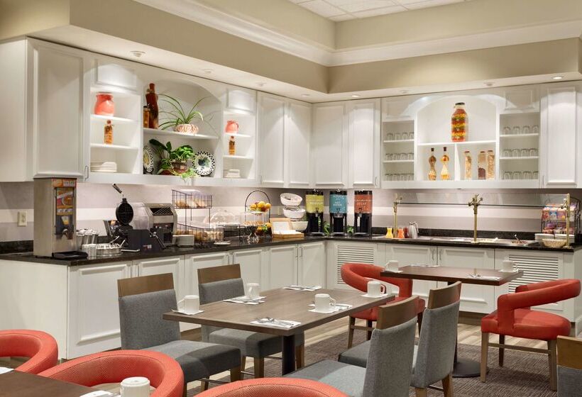 בית מלון כפרי Hilton Garden Inn Ithaca