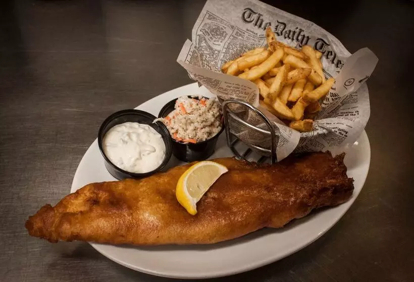 هتل Hilton Garden Inn Ithaca