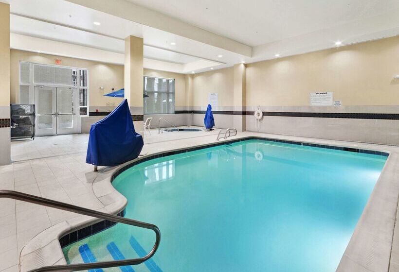 בית מלון כפרי Hilton Garden Inn Ithaca