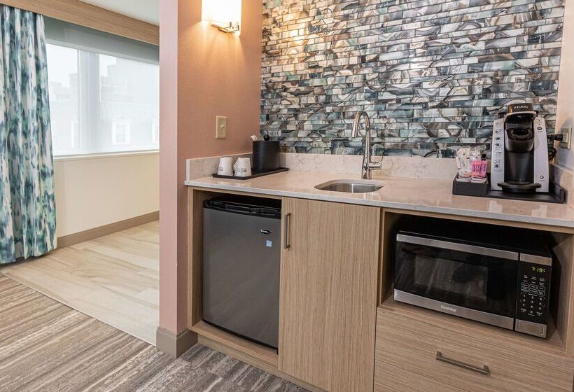 בית מלון כפרי Hilton Garden Inn Ithaca