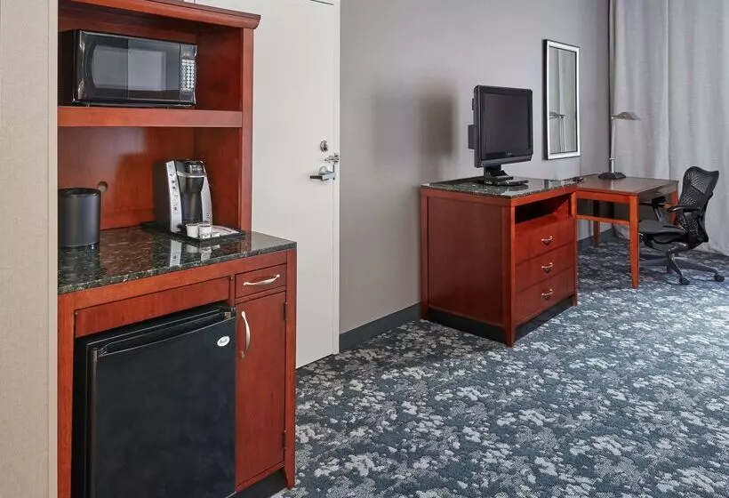 ホテル Hilton Garden Inn Lake Forest Mettawa