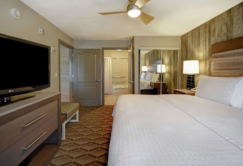 فندق Homewood Suites By Hilton At The Waterfront