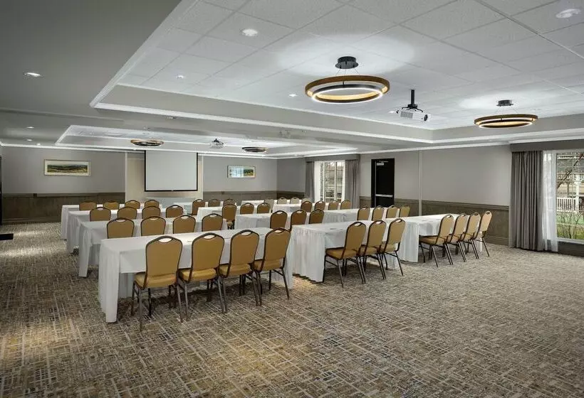 Hotel Homewood Suites By Hilton At The Waterfront