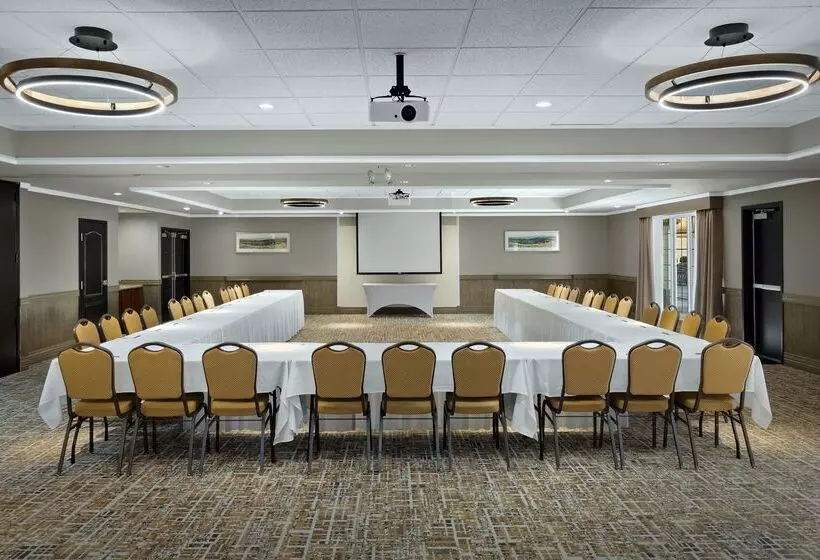 Hotel Homewood Suites By Hilton At The Waterfront