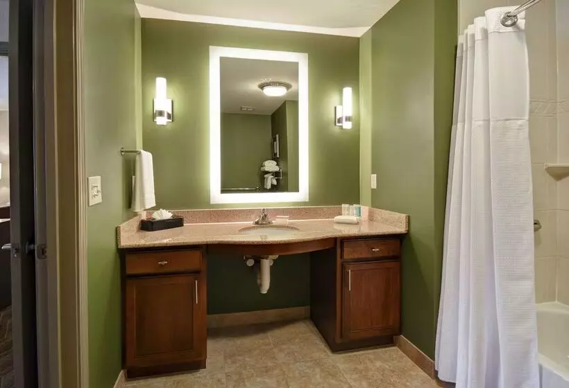 Hotel Homewood Suites By Hilton At The Waterfront