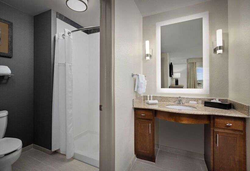 فندق Homewood Suites By Hilton At The Waterfront
