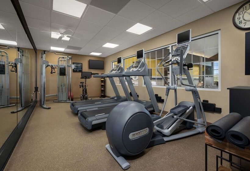 فندق Homewood Suites By Hilton At The Waterfront