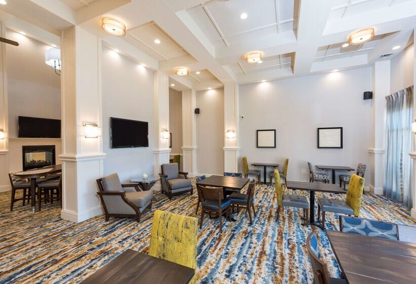 هتل Homewood Suites By Hilton Indianapolis Northwest