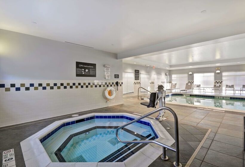 ホテル Homewood Suites By Hilton Ithaca