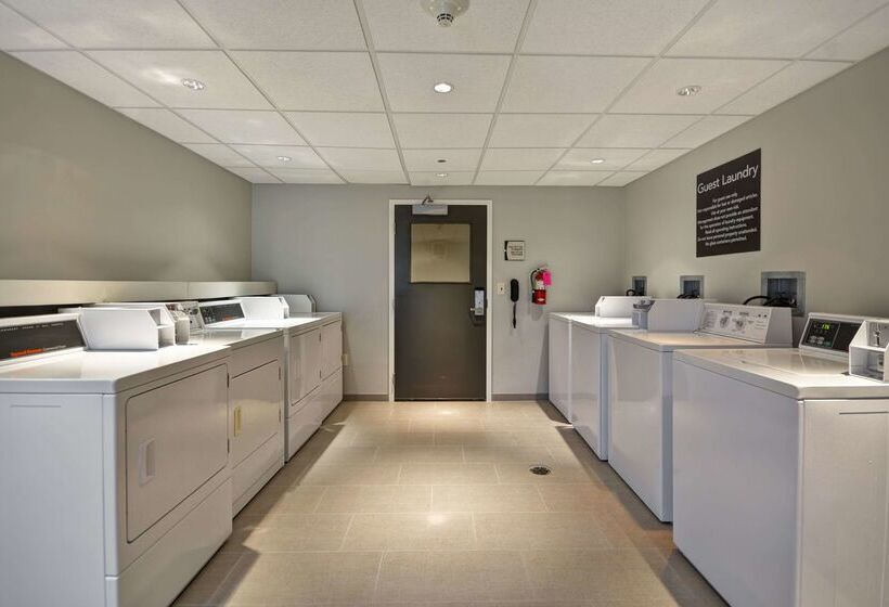 ホテル Homewood Suites By Hilton Ithaca