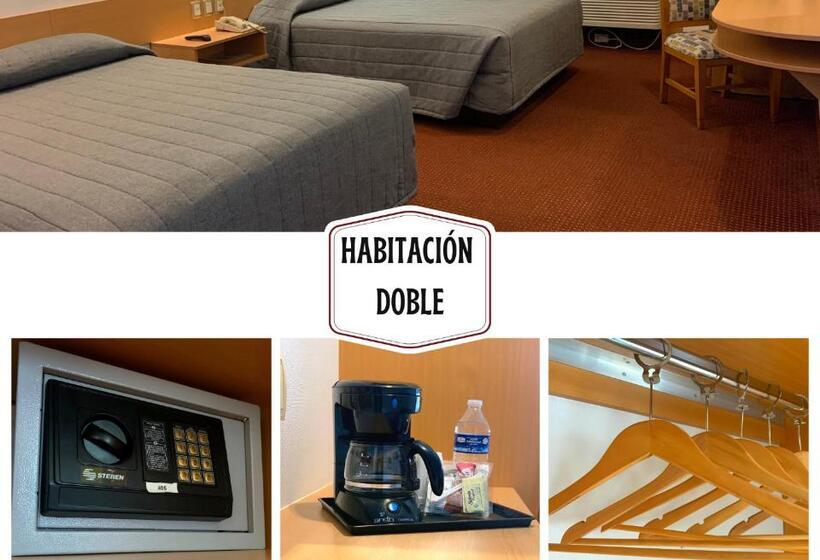 ホテル Intercity Zapopan