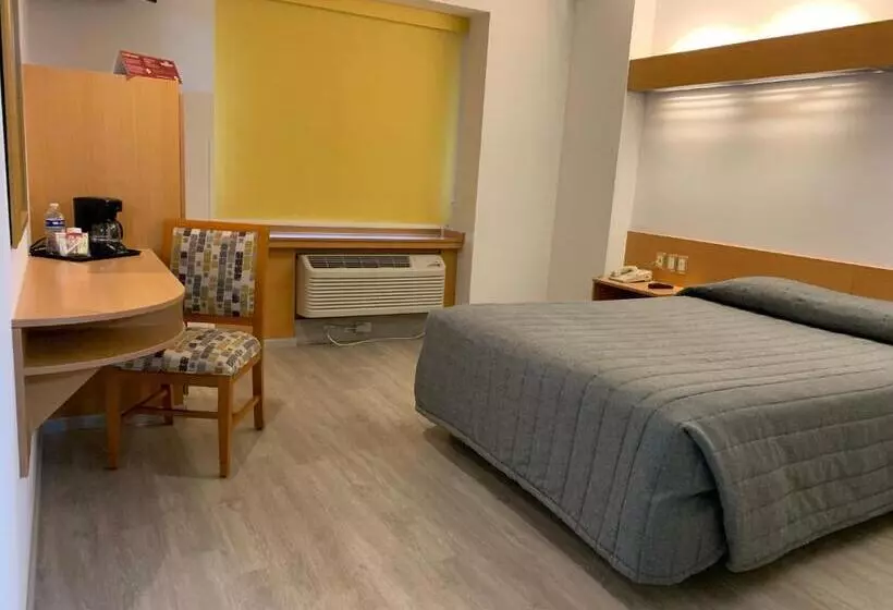 Отель Intercity Zapopan