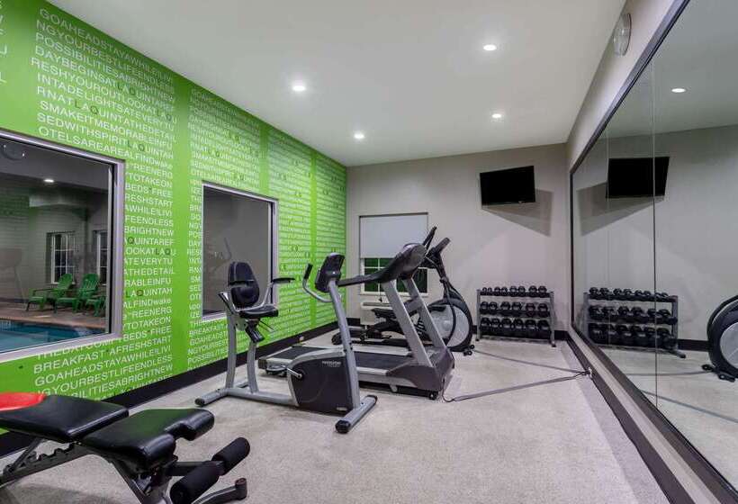 בית מלון כפרי La Quinta By Wyndham Huntsville Airport Madison