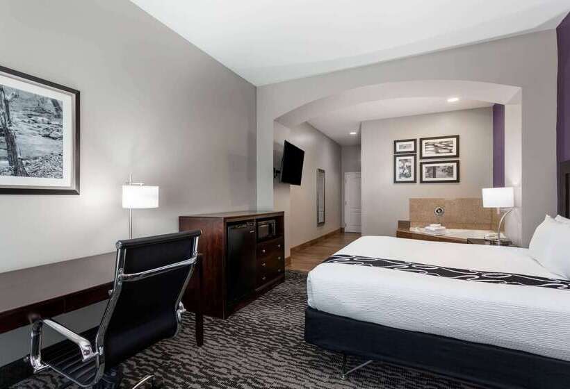 בית מלון כפרי La Quinta By Wyndham Huntsville Airport Madison