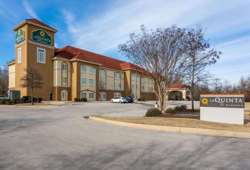 בית מלון כפרי La Quinta By Wyndham Huntsville Airport Madison