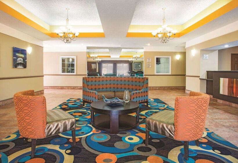 Отель La Quinta By Wyndham Kingsland/kings Bay Naval B