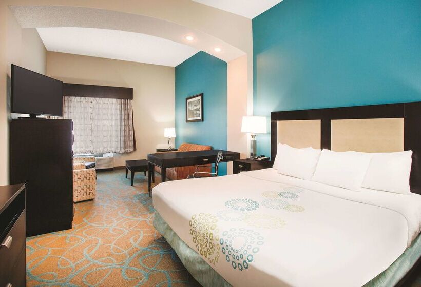 Отель La Quinta By Wyndham Kingsland/kings Bay Naval B