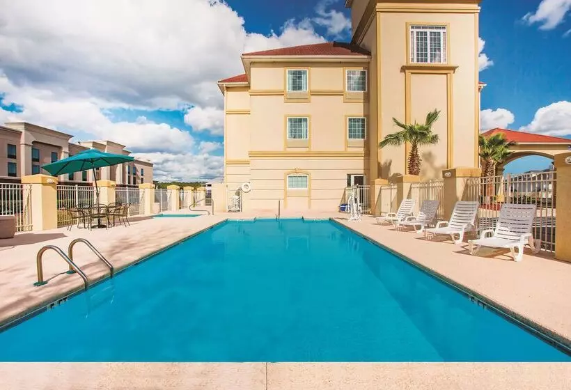 Hotel La Quinta By Wyndham Kingsland/kings Bay Naval B