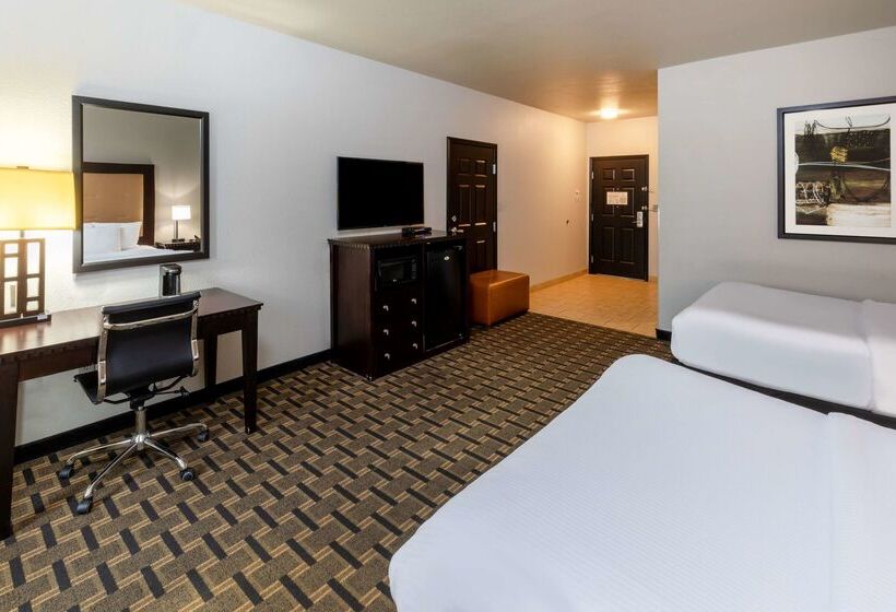 בית מלון כפרי La Quinta By Wyndham Mt. Pleasant