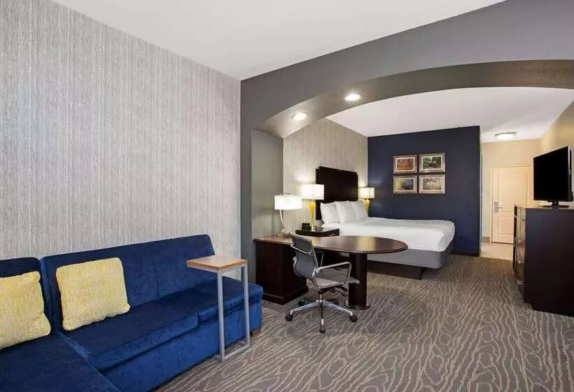 בית מלון כפרי La Quinta By Wyndham Palestine